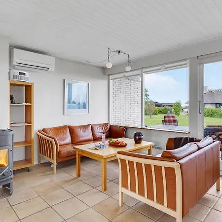 Two-bedroom Holiday In Brenderup Fyn Vakantiehuis Vedelshave
